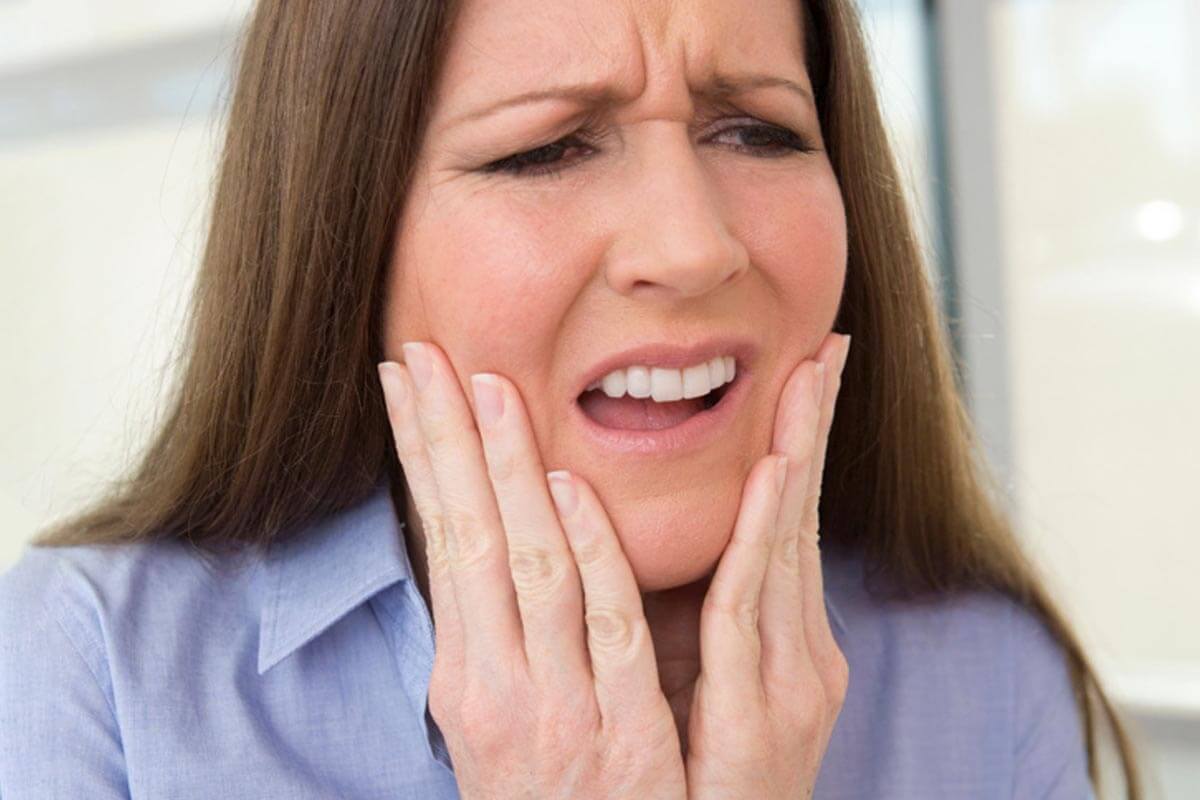 TMJ joint anatomy and disc displacement